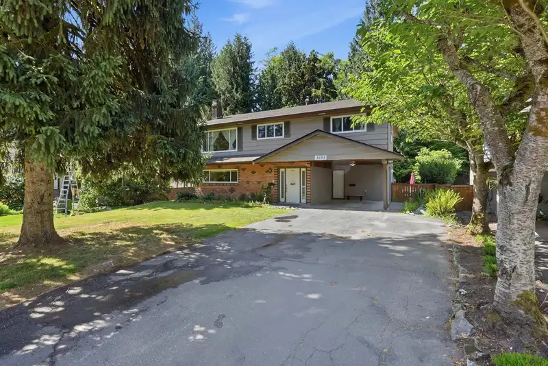 3693 REGENT AVENUE - photo 2 of 40