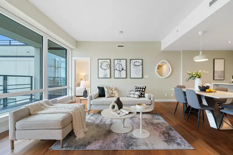 302 4488 CAMBIE STREET - photo 2 of 27
