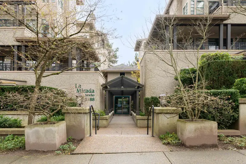 205 3788 W 8TH AVENUE - photo 2 of 25