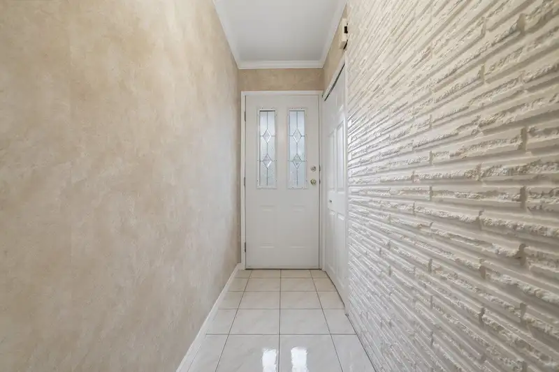 3250 DELBROOK AVENUE - photo 4 of 34
