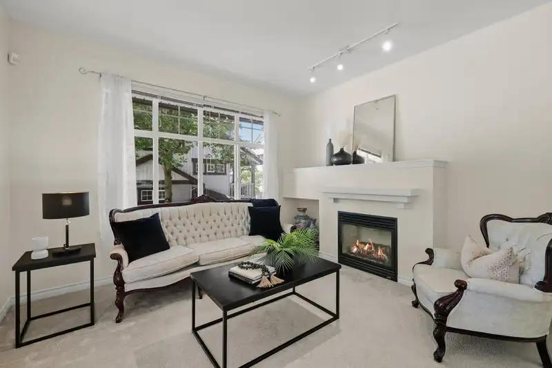 1 18839 69 AVENUE - photo 4 of 29