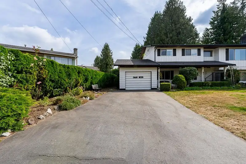 11142 PATRICIA DRIVE DRIVE - photo 3 of 25