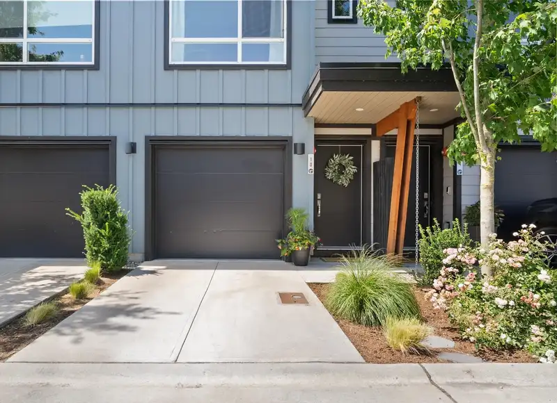 10 4375 CORMORANT WAY - photo 2 of 37