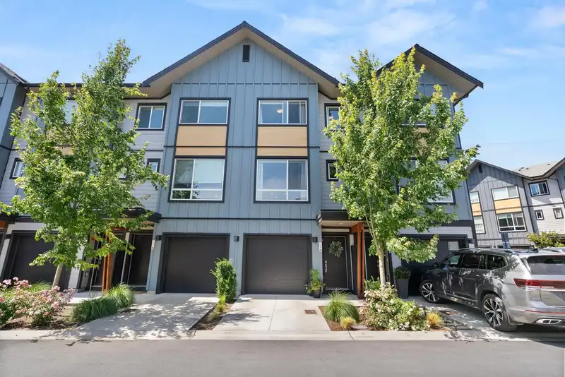 10 4375 CORMORANT WAY - photo 3 of 37