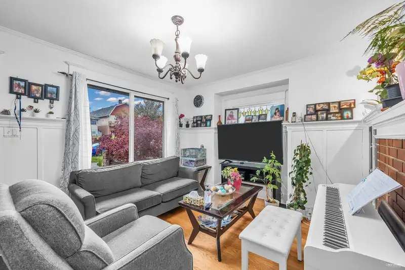 20 E 60TH AVENUE - photo 1 of 22