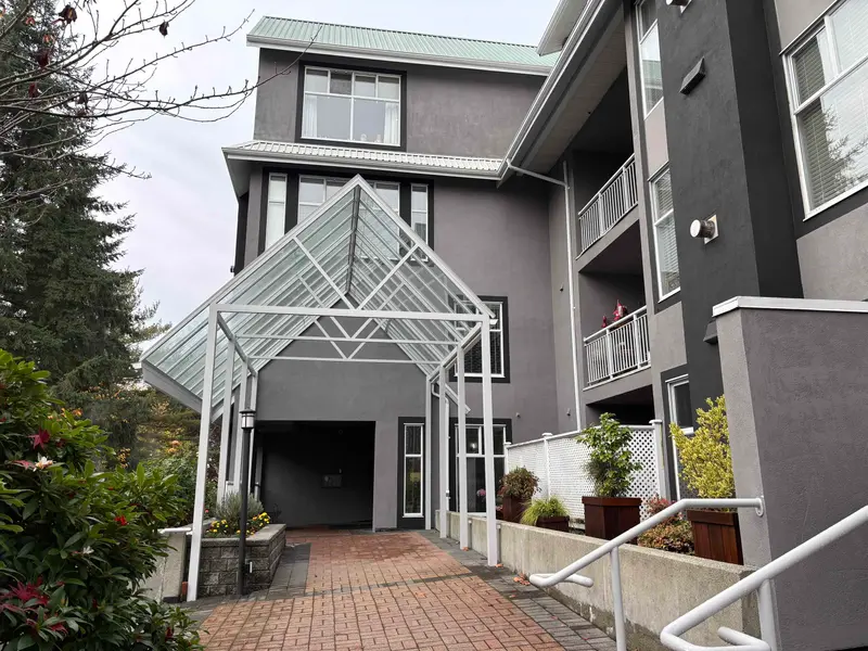 208 11609 227 STREET - photo 3 of 15