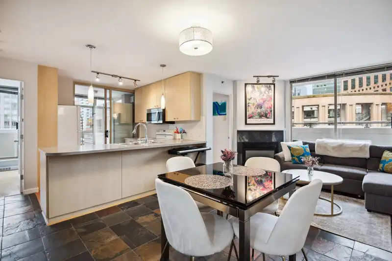 1310 819 HAMILTON STREET - photo 1 of 16