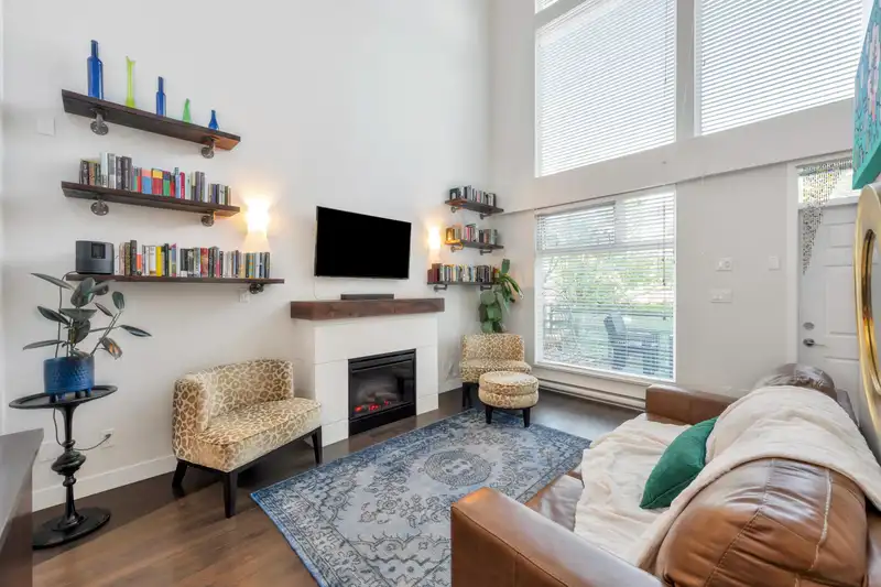 12 15850 26 AVENUE - photo 3 of 40