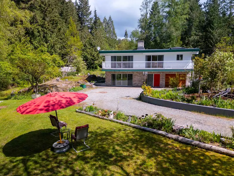 5819 TROUT LAKE ROAD - photo 1 of 36