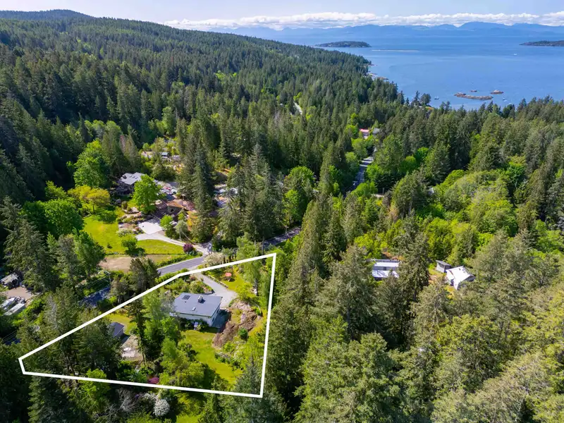 5819 TROUT LAKE ROAD - photo 2 of 36