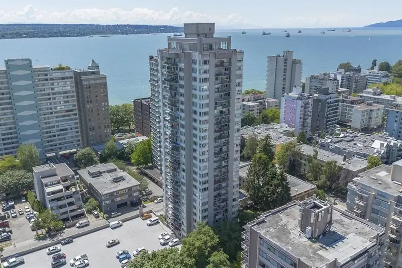 2203 1850 COMOX STREET - photo 2 of 39