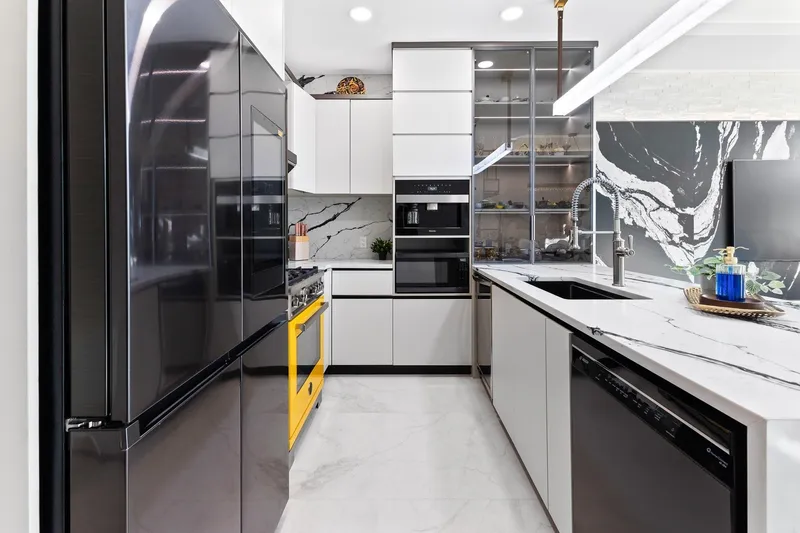 207 5177 BRIGHOUSE WAY - photo 3 of 25