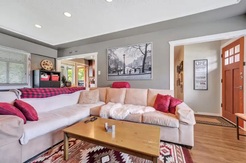 430 MONTGOMERY STREET - photo 4 of 33