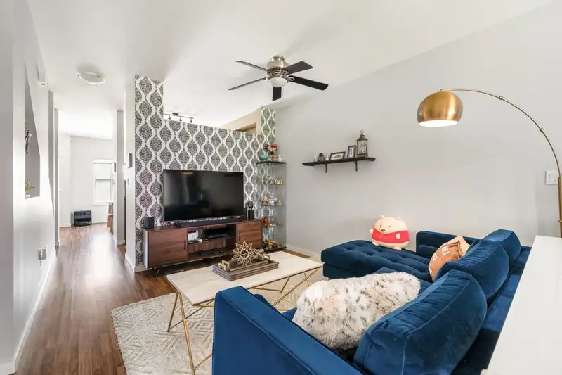133 18701 66 AVENUE - photo 3 of 30