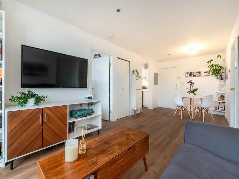 P8 4113 FRASER STREET - photo 1 of 21