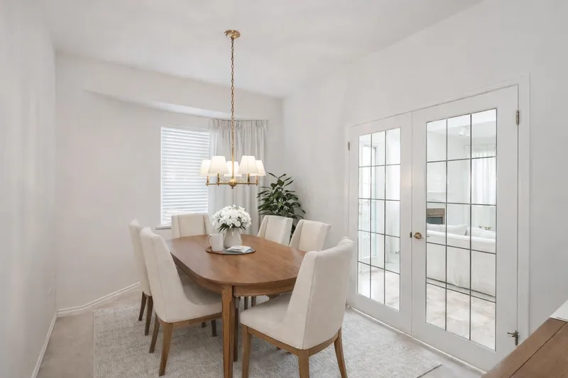 20 9311 DAYTON AVENUE - photo 2 of 25