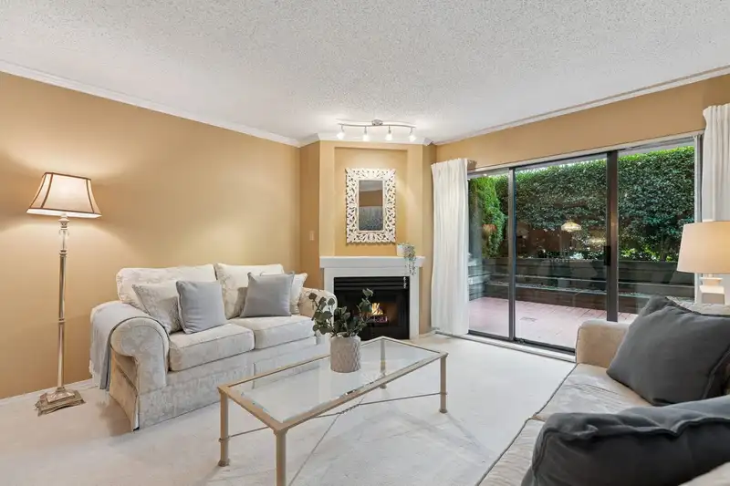 114 2925 GLEN DRIVE - photo 2 of 23