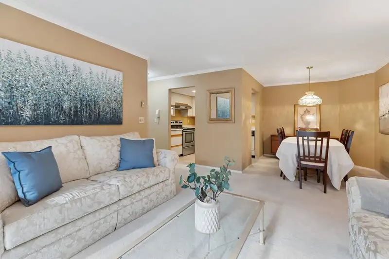 114 2925 GLEN DRIVE - photo 4 of 23