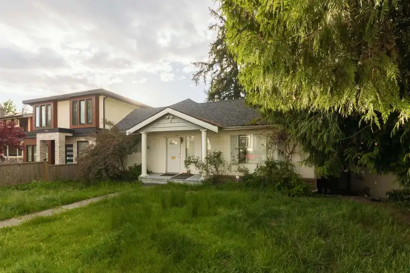 8353 16TH AVENUE - photo 3 of 15