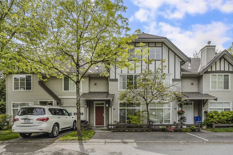 45 6465 184A STREET - photo 2 of 25