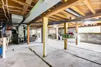28203 LOUGHEED HIGHWAY - thumbnail 28