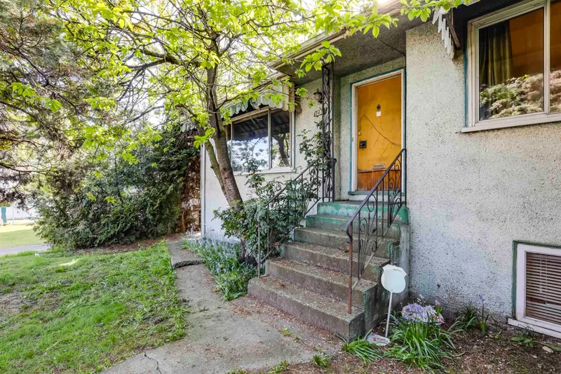 7475 KNIGHT STREET - photo 2 of 25