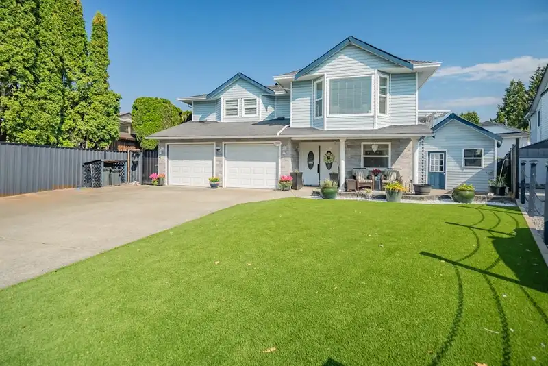 18859 123A AVENUE - photo 1 of 40