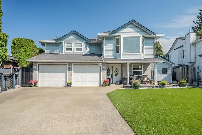 18859 123A AVENUE - photo 2 of 40