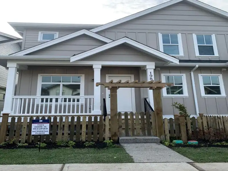 19808 75A AVENUE - photo 2 of 29