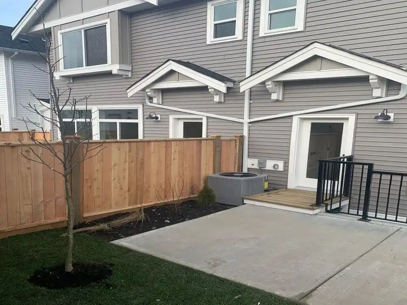 19808 75A AVENUE - photo 3 of 29