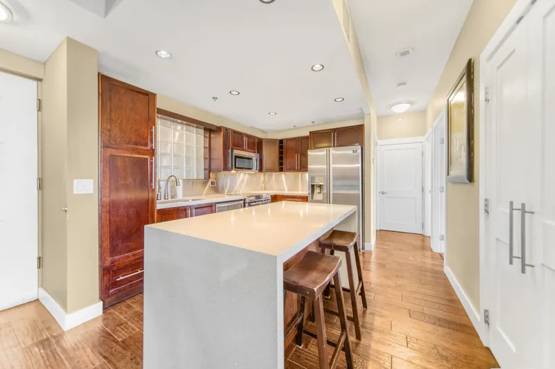 405 212 DAVIE STREET - photo 3 of 16