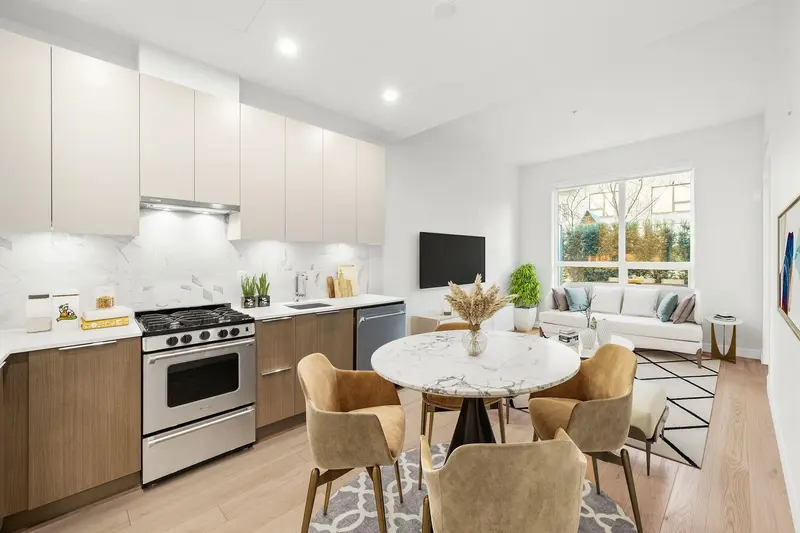 101 648 LEA AVENUE - photo 2 of 25