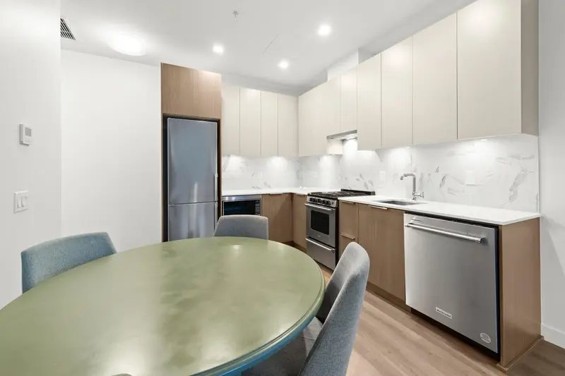 101 648 LEA AVENUE - photo 4 of 25