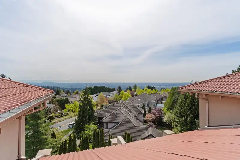302 3176 PLATEAU BOULEVARD - photo 3 of 31