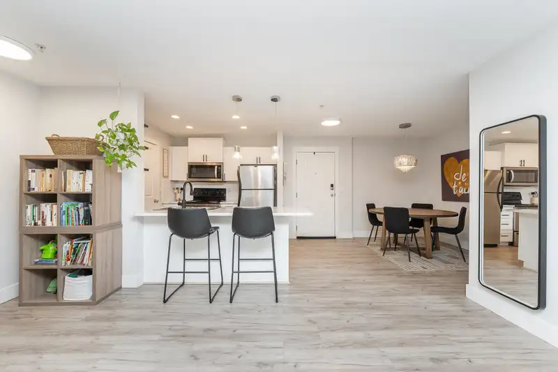 308 2581 LANGDON STREET - photo 4 of 25