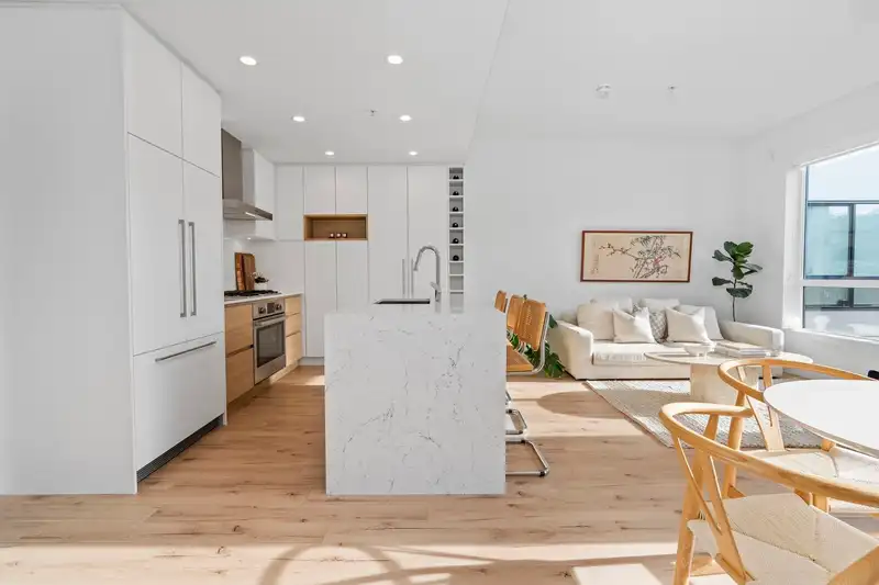 527 3131 MURRAY STREET - photo 2 of 40