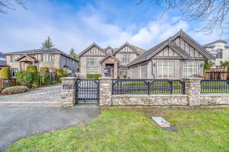4671 PENDLEBURY ROAD - photo 1 of 36
