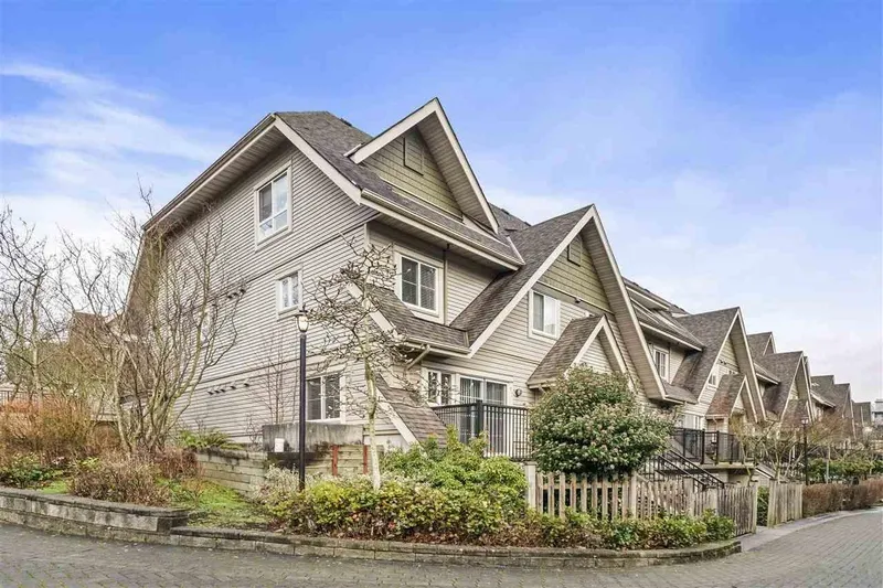 77 9339 ALBERTA ROAD - photo 2 of 21