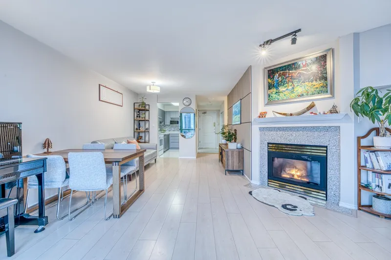 1102 5899 WILSON AVENUE - photo 4 of 23