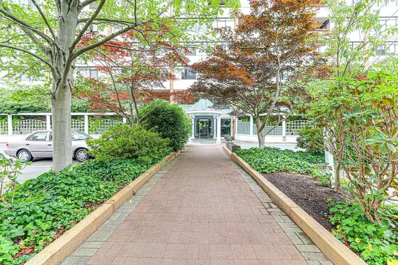 1107 6631 MINORU BOULEVARD - photo 3 of 32