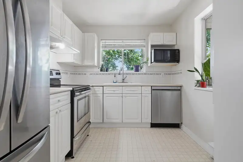 209 4758 53 STREET - photo 3 of 30