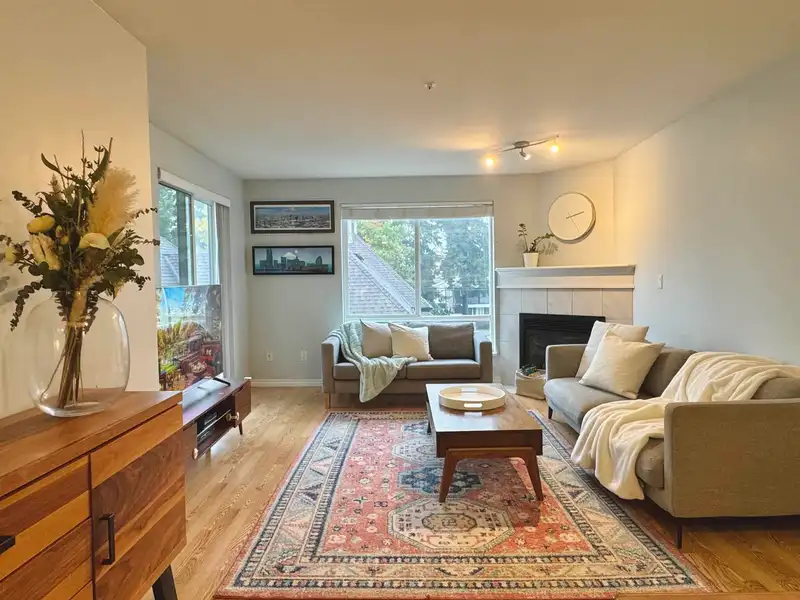 314 10082 132 STREET - photo 2 of 40
