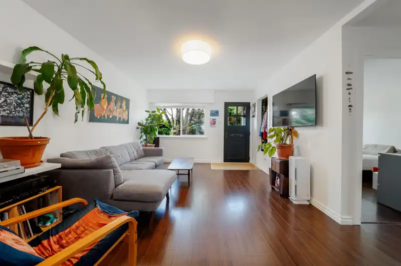 2610 VENABLES STREET - photo 2 of 38