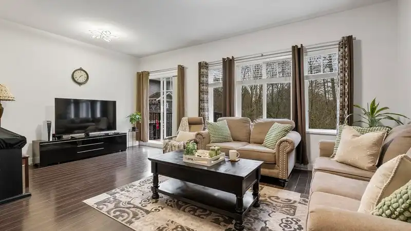 33 13864 HYLAND ROAD - photo 3 of 35