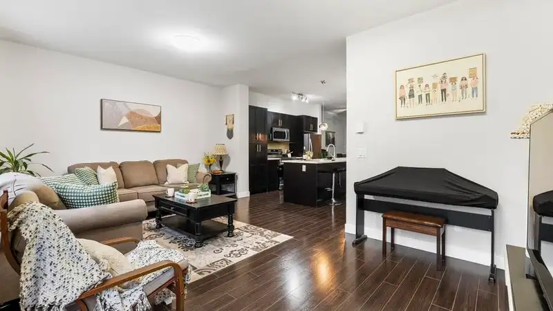 33 13864 HYLAND ROAD - photo 4 of 35