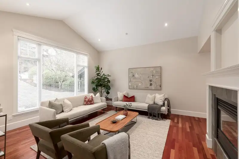 3443 ANNE MACDONALD WAY - photo 2 of 40