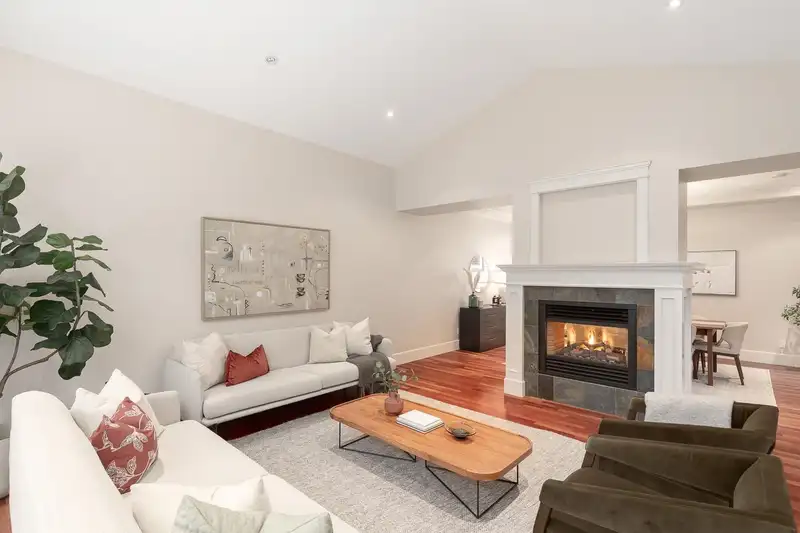 3443 ANNE MACDONALD WAY - photo 3 of 40