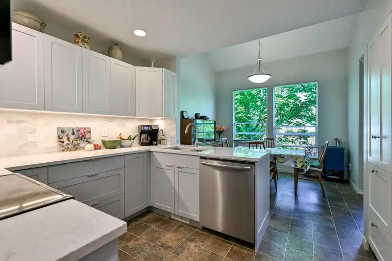 15 23281 KANAKA WAY - photo 3 of 34