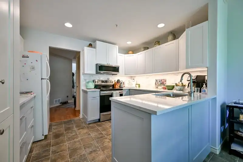 15 23281 KANAKA WAY - photo 4 of 34