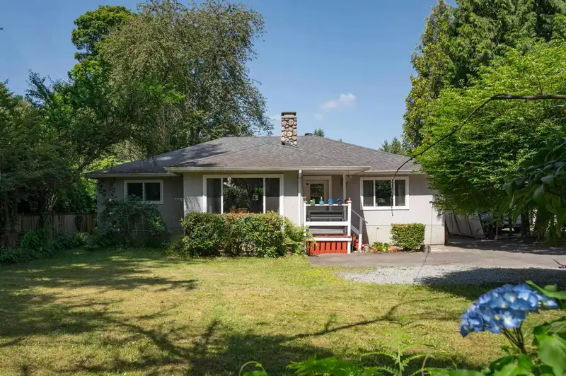 8823 GLOVER ROAD - photo 3 of 39